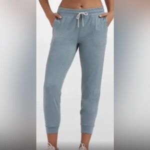 Vuori NWT Performance jogger dream knit Sz XXS 25” inseam in Light Cloud Heather